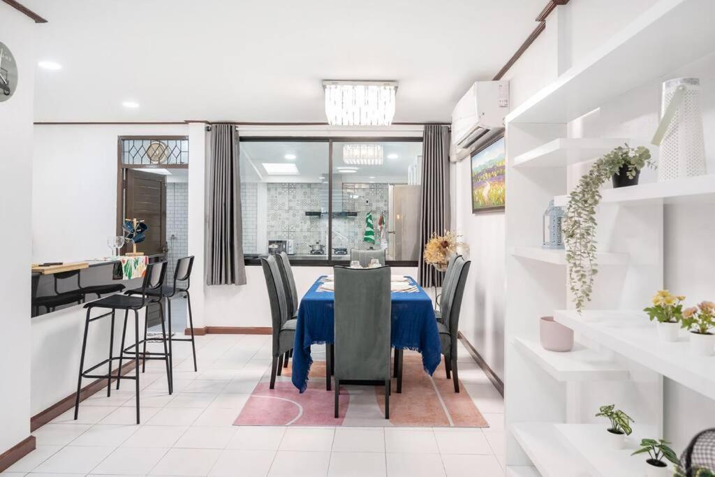 Miq Hk16 - 3br Huai Khwang Mrt With Pool Table Near Jodd Fair Villa *